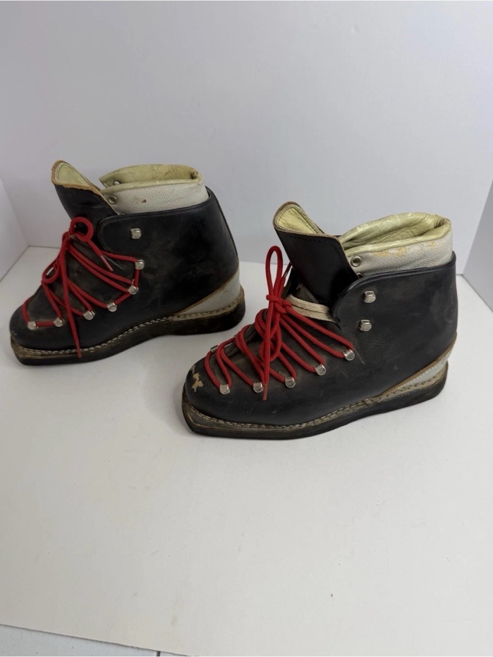 Vintage Allegro Leather Ski Boots Made in France 75mm 3-Pin Nordic XC Size 4.5